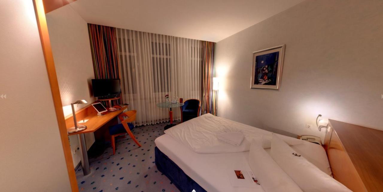 Business-Hotel Artes Chemnitz Bagian luar foto