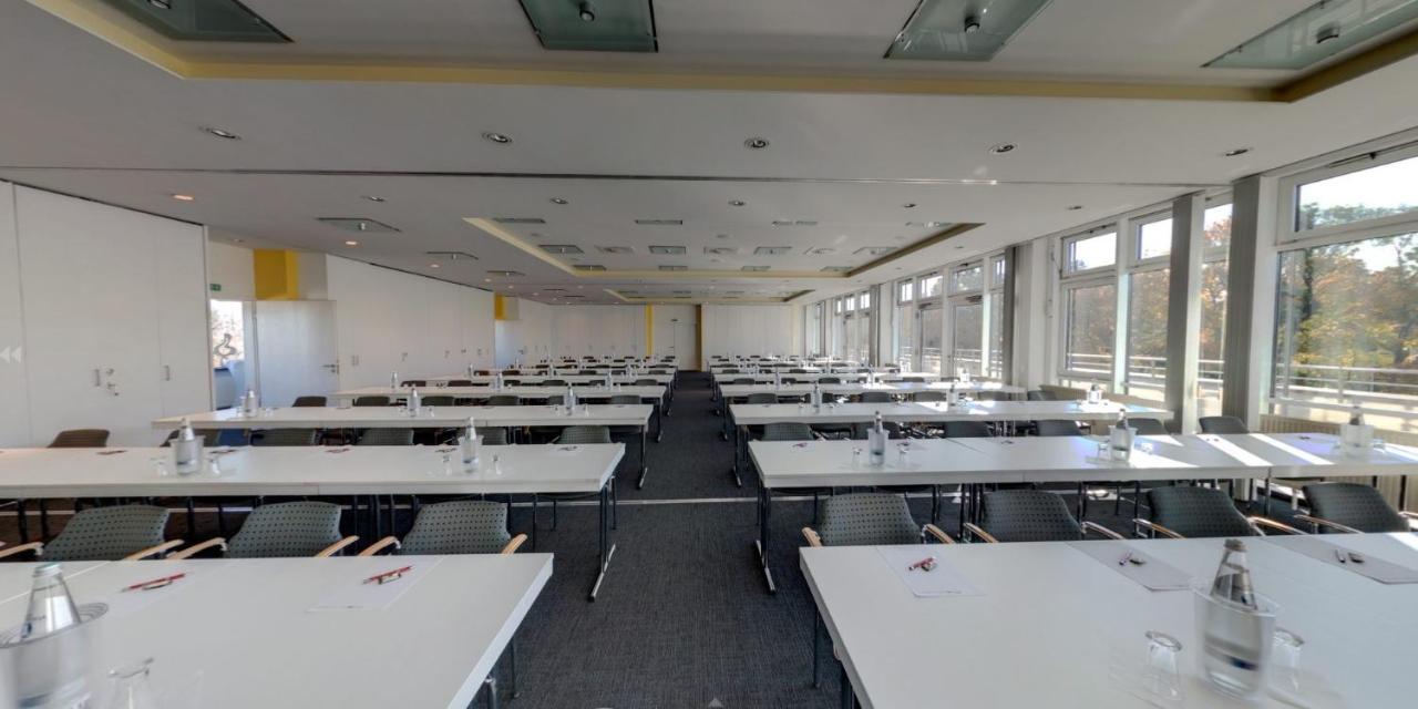 Business-Hotel Artes Chemnitz Bagian luar foto